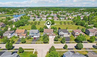 1241 Bradford Ln, Antioch, IL 60002