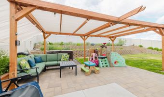 3702 Snowy River Dr, Elko, NV 89801