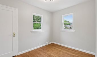 16 PARK Dr, Bellmawr, NJ 08031