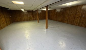 230 E 2nd St, Ashton, IA 51232