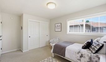 1420 CENTER St, Albany, OR 97322