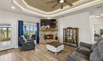 9691 Crow Ln, Adkins, TX 78101