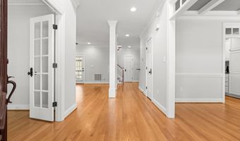 1773 Town Home Dr, Apex, NC 27502