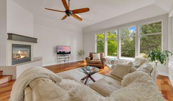 520 NW Divot Dr, Bend, OR 97703