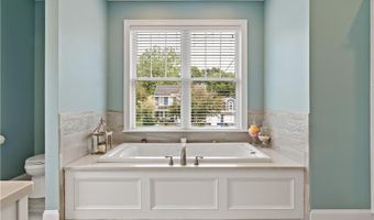 54 Michael Dr, Bristol, RI 02809