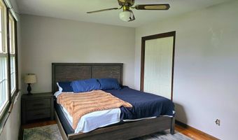 902 CLYDESDALE Dr, Bear, DE 19701
