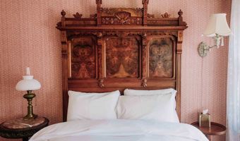 124 Elm St, Bennington, VT 05201