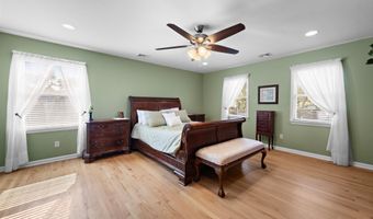 3 Renier Ct, Middletown, NJ 07748
