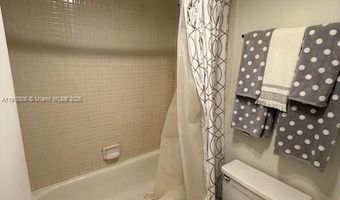 20515 E Country Club Dr 147, Aventura, FL 33180