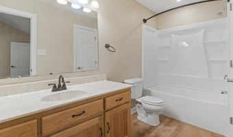 70 Peach St, Austin, AR 72007