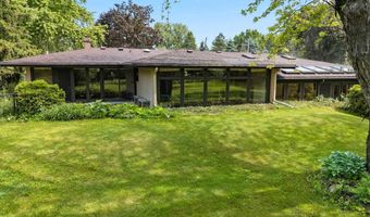 5531 LONG Ct, Appleton, WI 54914