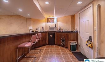 1276 Old Gate Rd, Allen, PA 18067