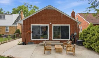 7829 Buckingham Ave, Allen Park, MI 48101