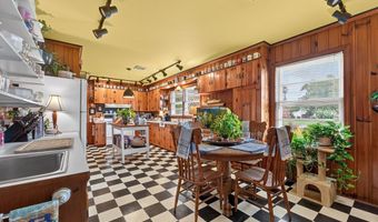 12 Dyal St, Baxley, GA 31513
