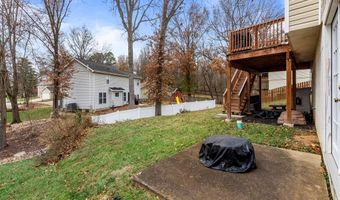 413 Holly Garden Ct, Ballwin, MO 63021