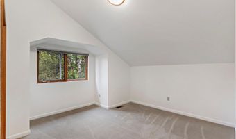 4690 Southpark Bluff Dr, Anchorage, AK 99516