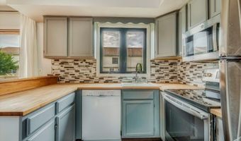 222 Cherokee Rd, Andover, NJ 07848