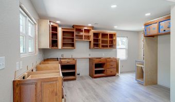 2118 W Radio Ln, Arkansas City, KS 67005