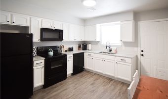 1308 SE C St, Bentonville, AR 72712