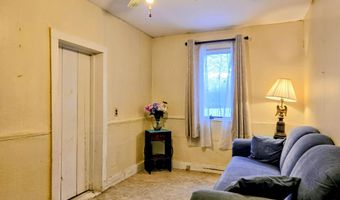 372 River Rd, Avon, ME 04966