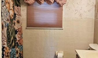 1 Brookdale Dr, Hopkinton, RI 02804