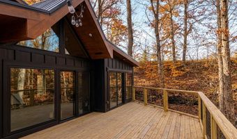 301 Baker Barr Rd, Beattyville, KY 41311