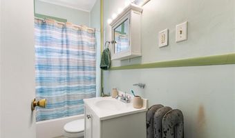 93 Whipple Ave, Cranston, RI 02920