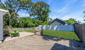375 E BARNEGAT Ave, Bayville, NJ 08721