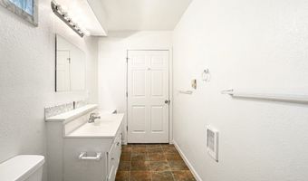 625 W M St, Springfield, OR 97477