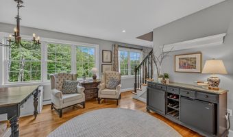 48 Meadow Ln, Campton, NH 03223