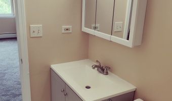 2419 S GOEBBERT Rd 210, Arlington Heights, IL 60005