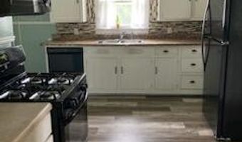 1305 Concord Dr, Amory, MS 38821