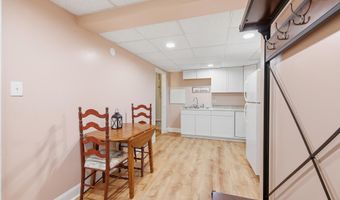 547- A KING, Basye, VA 22810