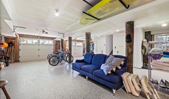 5 NINTH, Beach Haven, NJ 08008