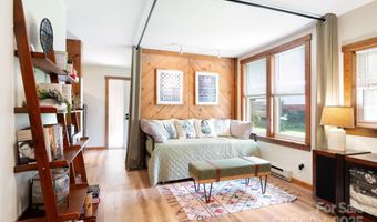 265 Dix Creek Chapel Rd, Asheville, NC 28806