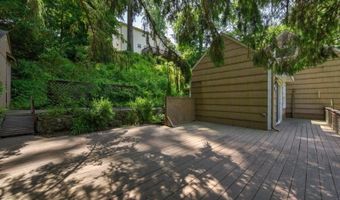 16 Lenape Ave, Andover, NJ 07860