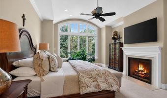 262 Dietrich Rd, Ballwin, MO 63021