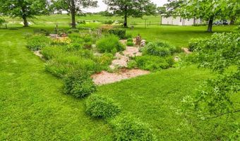 315 E High St, Baldwin City, KS 66006