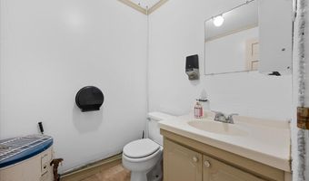 121 NW Russell Rd, Abingdon, VA 24210