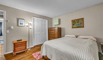 23 Fleetwood Dr, Danbury, CT 06810