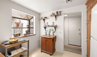 30430 Passageway Pl, Agoura Hills, CA 91301