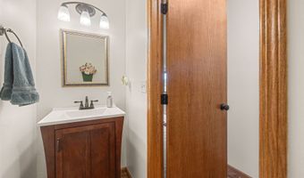 8065 NE 25th Ave, Altoona, IA 50009