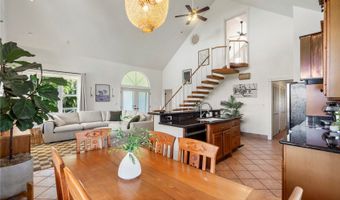 44 Kaupakalua Rd, Haiku, HI 96708
