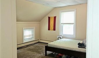1 Side Hill St, Hopkinton, RI 02832