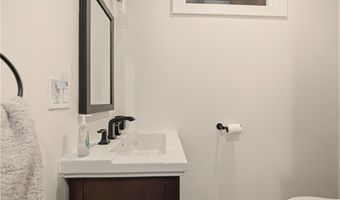 98 Kay Street Carraige House, Newport, RI 02840