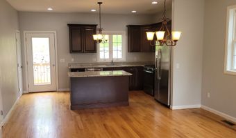 19 Oak Meadows Dr 19, Brookfield, CT 06804
