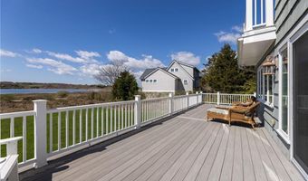 38 Pierce Ave, Jamestown, RI 02835