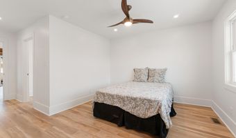413 Club Colony Dr, Atlantic Beach, NC 28512