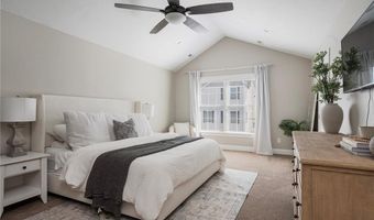 601 Hunting Hill Dr, Cumberland, RI 02864