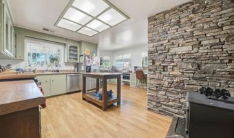 879 Pacific St, Angels Camp, CA 95222